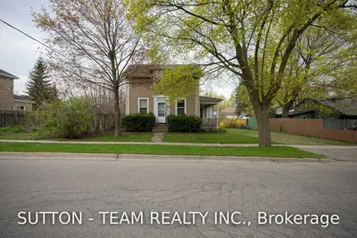 90 Oak Street, Brantford, ON N3T 2B3
