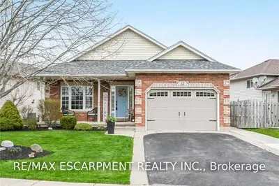 12 Caledonia Avenue, Haldimand, ON N3W 2L1