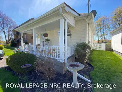 57 MERRITT Street E, Welland, ON L3C 4T2
