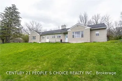 180 Oakhill Drive, Brantford, ON N3T 5L1