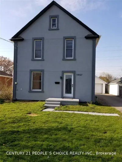 5967 Dixon Street, Niagara Falls, ON L2G 2L2