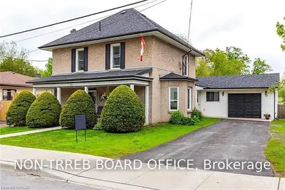 33 Spring Street, Asphodel-norwood, On K0l 2v0