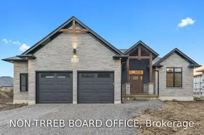 111 Newport Lane, Norfolk, ON N0A 1N0