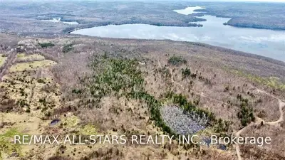 . Centreview Road, Hastings Highlands, ON K0L 2S0