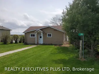 25 Horseshoe Lane, Prince Edward County, On K0k 1t0