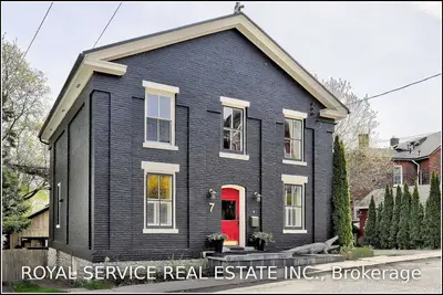 7 Hagerman Street, Port Hope, ON L1A 3H1