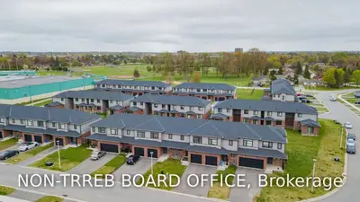 1308 Michael Circle, London East, ON N5V 0B8