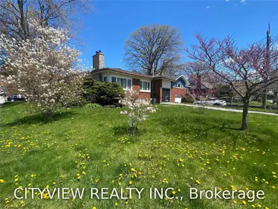 39 Organ Crescent, Hamilton, ON L8T 1Y7