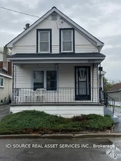 303 Shakespeare Street, Vanier and Kingsview Park, ON K1L 5M3