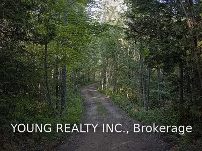 1 Cedar Trail, South Bruce Peninsula, ON N0H 2T0