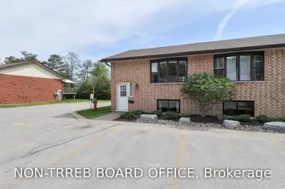 115 Mary Street W 28, Kawartha Lakes, On K9v 2n7