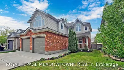 160 Kerwood Drive, Cambridge, ON N3C 4G1