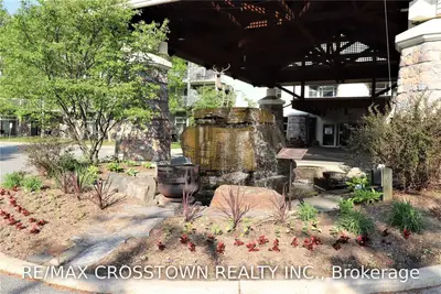 1235 Deerhurst Drive 308, Huntsville, ON P1H 2E8