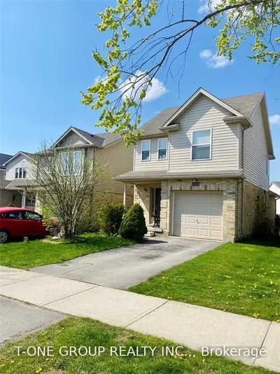 1828 BLOOM Crescent, London North, ON N5X 4N3