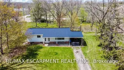7 Onondaga Townline Road, Brant, ON N3W 2G9