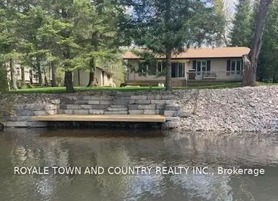 12 RIVER Road, Kawartha Lakes, ON K0M 1N0