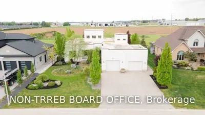 Detached in South Huron
