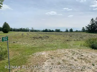 102 Algonquin Road, Kawartha Lakes, On K0m 2c0