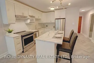35 DAIRY Lane 106, Huntsville, ON P1H 2L8
