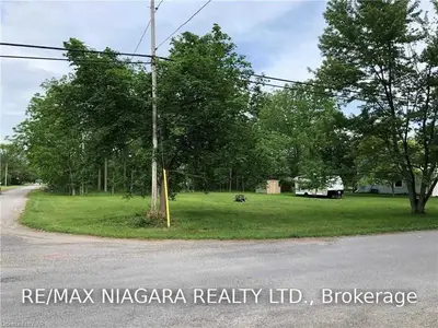 Barker/Ozark Avenue, Fort Erie, ON L0S 1N0