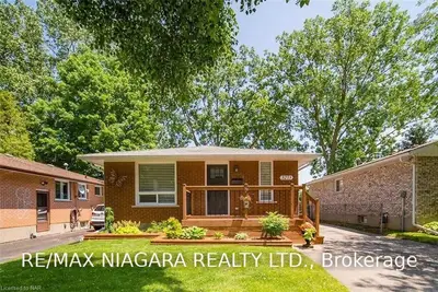 3273 Addison Avenue, Niagara Falls, ON L2J 3K6