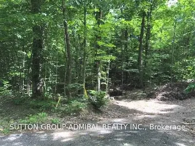 1 CLEAR LAKE Road, Seguin, ON P2A 2W8