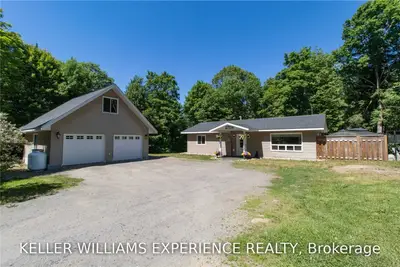 50 Hughes Road, Huntsville, ON P0B 1L0