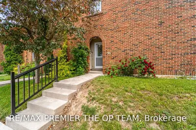 201 Silvercreek Parkway N 56, Guelph, ON N1H 3T4