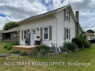 139 King Street, Kawartha Lakes, On K9v 1e4