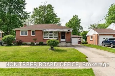 515 Grove Street, Petrolia, ON N0N 1R0