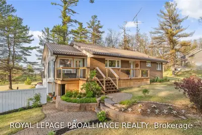 2043 County Road 40 Road, Quinte West, ON K8V 5P4