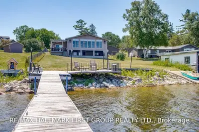 3308 County 3 Road, Prince Edward County, ON K0L 1L0