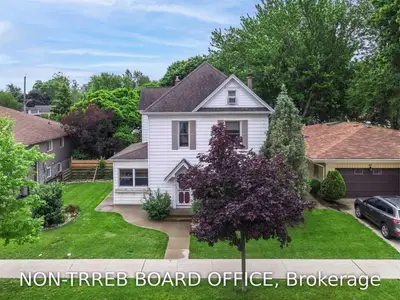 42 Marlborough Street W, Leamington, ON N8H 1V8