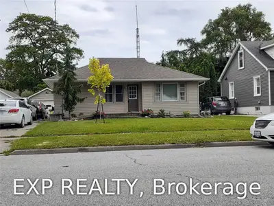 82 Tweedsmuir Avenue E, Chatham-Kent, ON N7M 3Z8