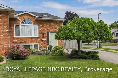 64 Chapel Hill Crescent, Welland, ON L3C 6G9