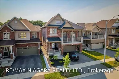 7823 JUNEBERRY Drive, Niagara Falls, ON L2H 0N1