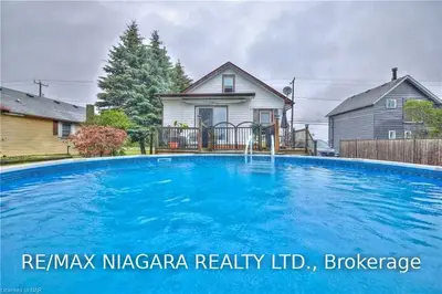702 MAIN Street W, Port Colborne, ON L3K 5V4