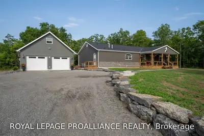 1810 FRY Road, Prince Edward County, ON K0K 2T0