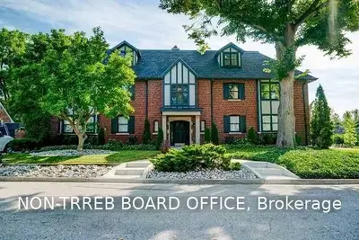 130 Windsor Crescent, London South, ON N6C 1V8