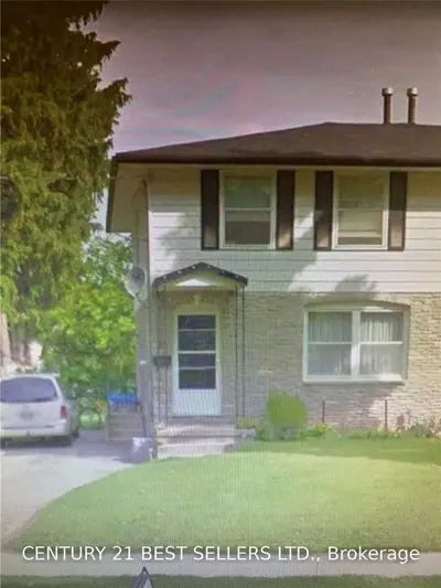 25 Kittridge Avenue W, Strathroy-Caradoc, ON N7G 2A7