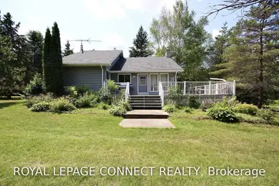 159B GRANNY'S Lane, Addington Highlands, ON K0L 1W0