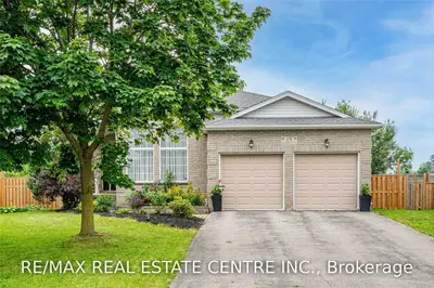 15 Suncrest Court, Cambridge, ON N1S 4Z9