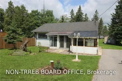 39 Robinson Avenue, Kawartha Lakes, On K0m 2b0
