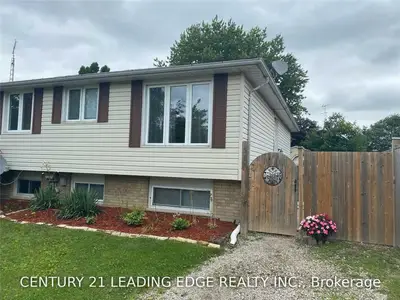 518 Oriole Park, Petrolia, ON N0N 1R0