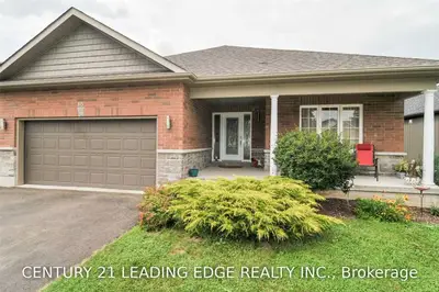 15 Springbank Road, Kawartha Lakes, On K0l 2w0