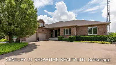 19055 Bluewater Avenue, Lakeshore, ON N0P 2L0