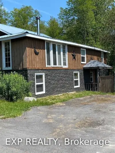 35 NEAL Road, Addington Highlands, ON K0K 1Z0