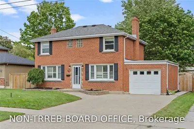 38 Admiral Street, Brant, ON N3R 1L6