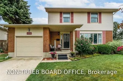 1233 Amsterdam Court, Sarnia, ON N7S 3X6