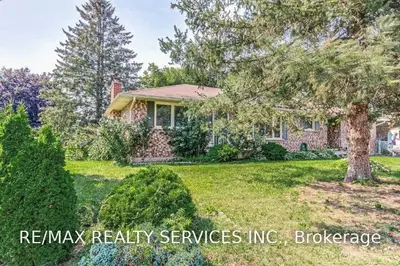 3 Alba Avenue, Tillsonburg, On N4g 4k2